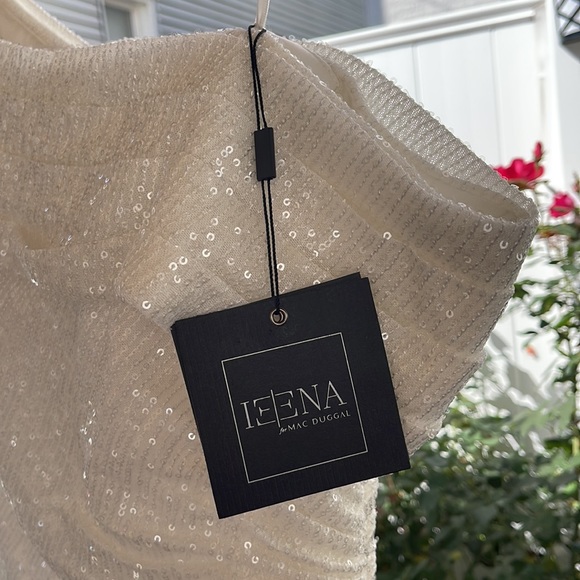 Ieena x Mac Duggal - White Sequined Drop Shoulder Faux Wrap Gown - Size 10 - Picture 5 of 17